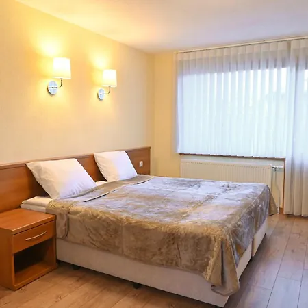 гранит 3* バンスコ